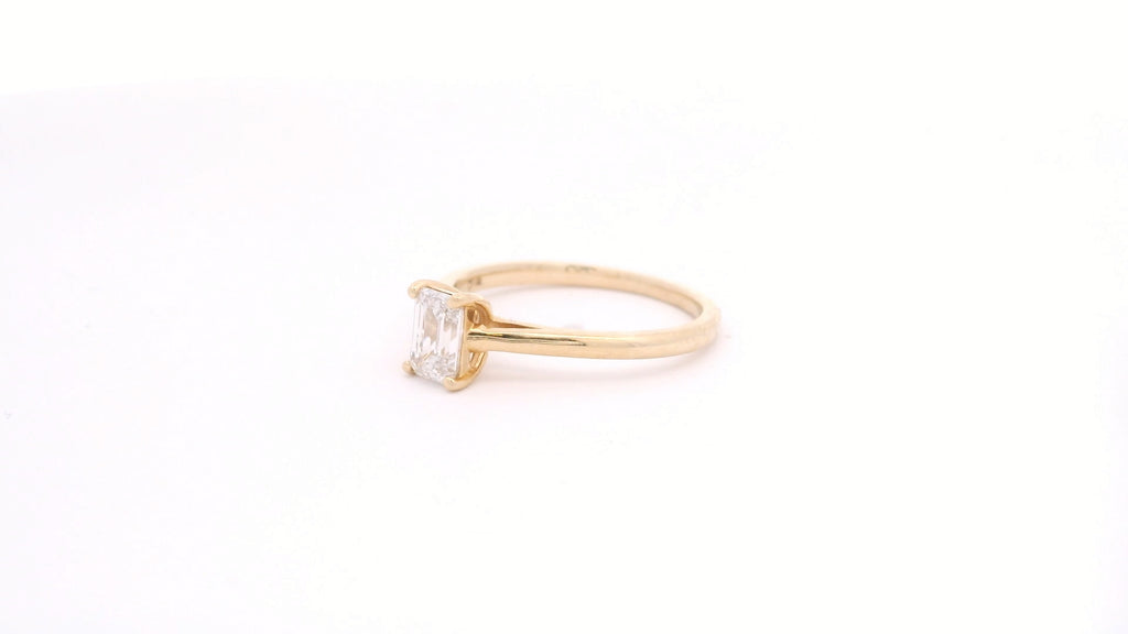 Anillo Emerald 0.53 cts Oro Amarillo 14k