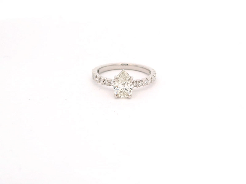 Anillo Pear 0.91 cts con Churumbela Oro Blanco 14k