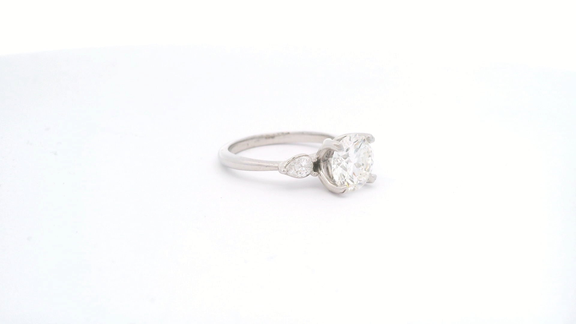 Anillo Triple Piedra C/ovales