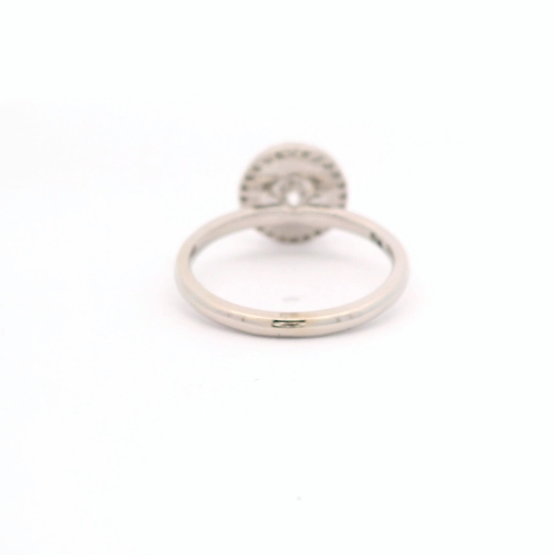 Anillo Brillante 0.92 cts Halo Oro Blanco 14k