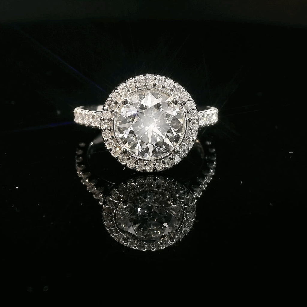 Anillo Brillante 2.13 cts Halo con Churumbela Oro Blanco 14k