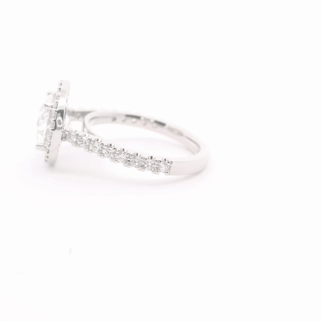 Anillo Brillante 2.13 cts Halo con Churumbela Oro Blanco 14k