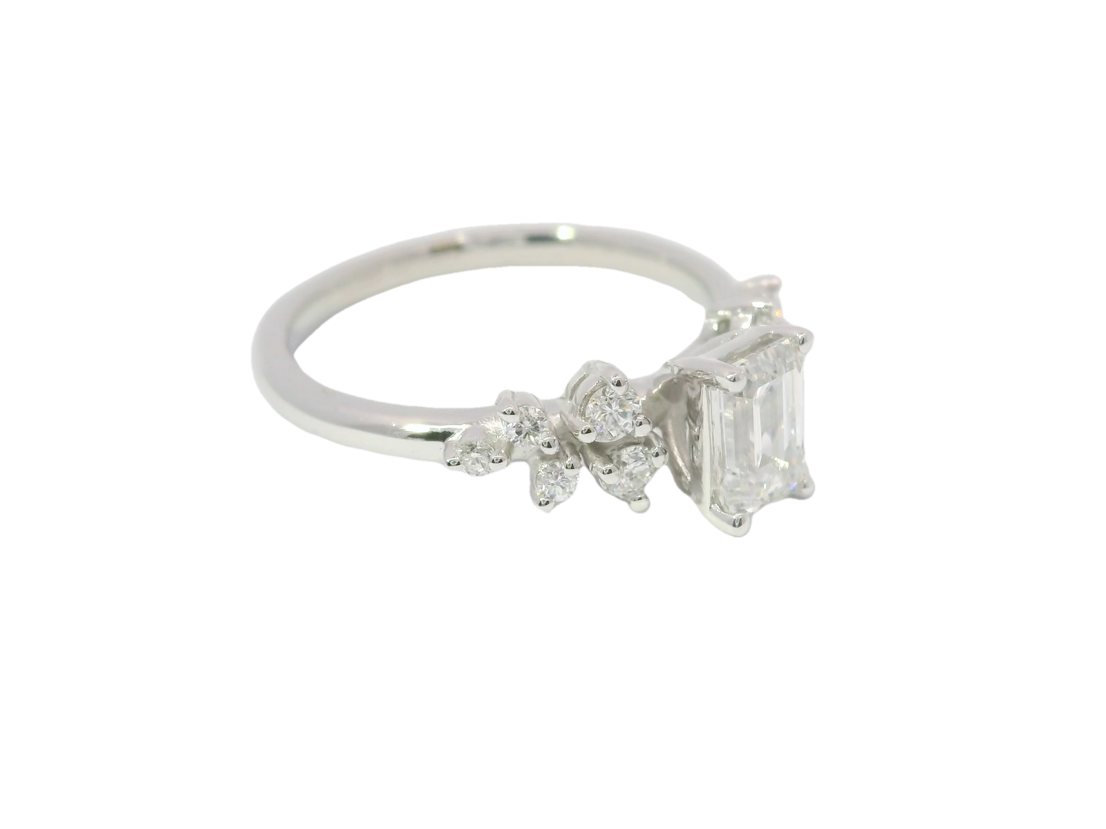 Anillo Emerald 0.74 cts con Churumbela Oro Blanco 14k