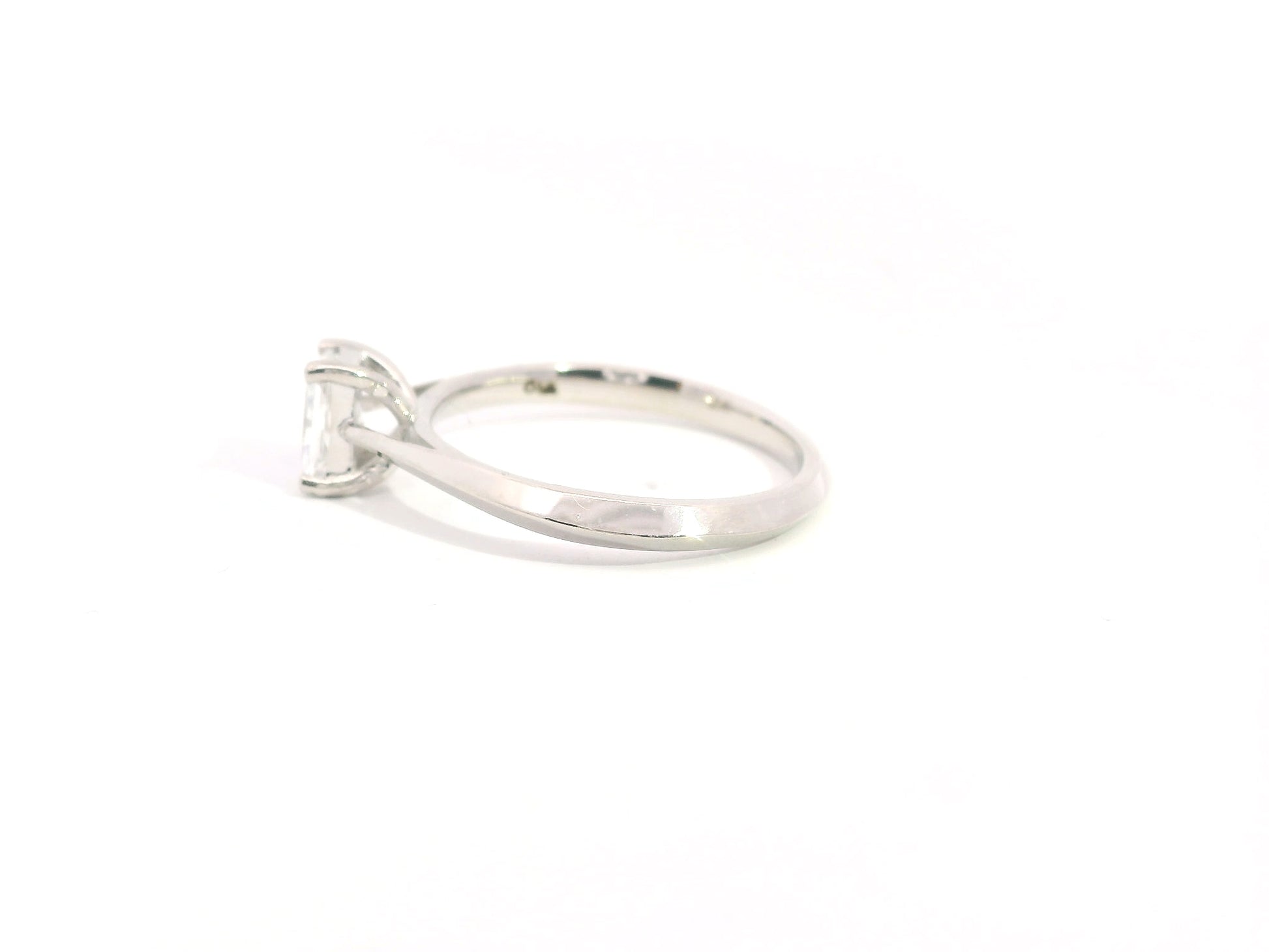 Anillo Radiant 0.46 cts Oro Blanco 14k