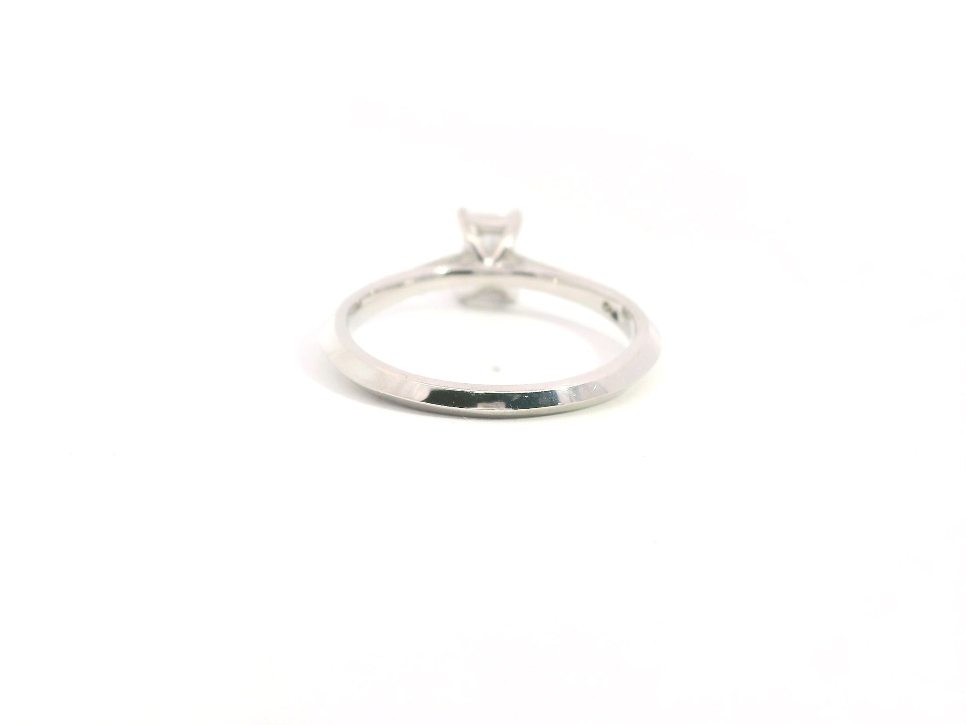 Anillo Radiant 0.46 cts Oro Blanco 14k