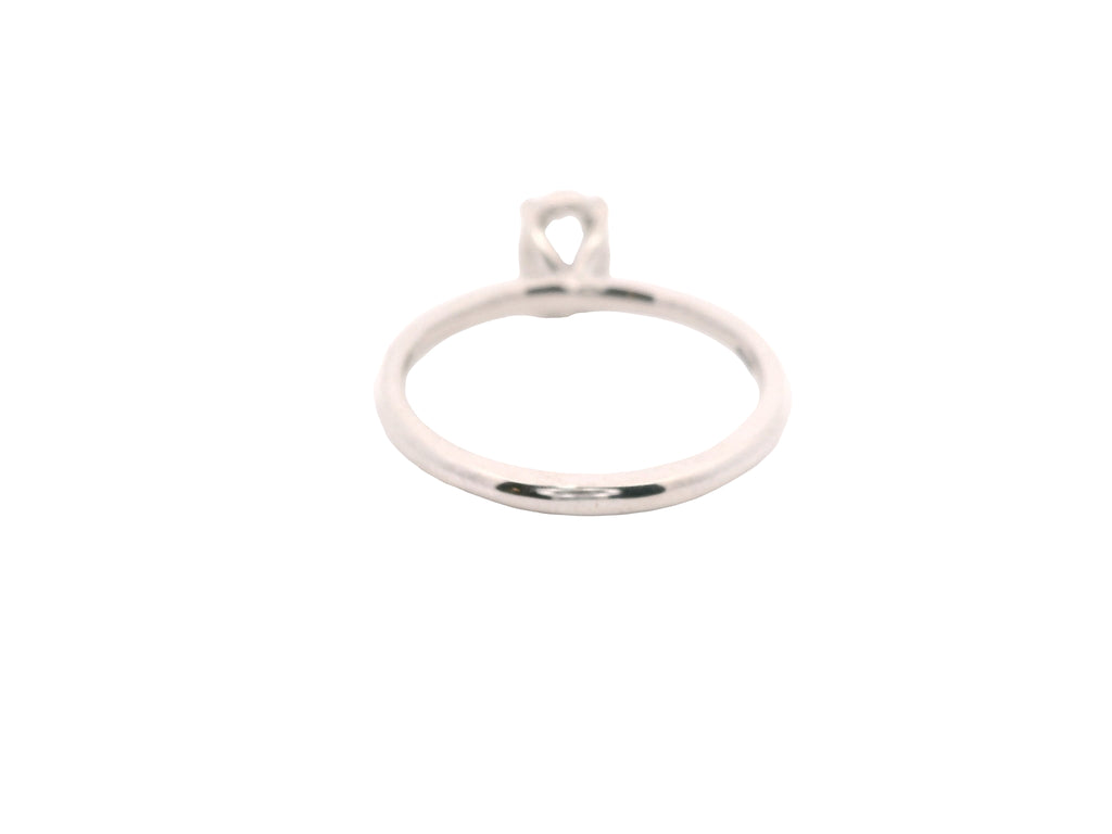 Anillo Oval 0.87 cts Oro Blanco 14k