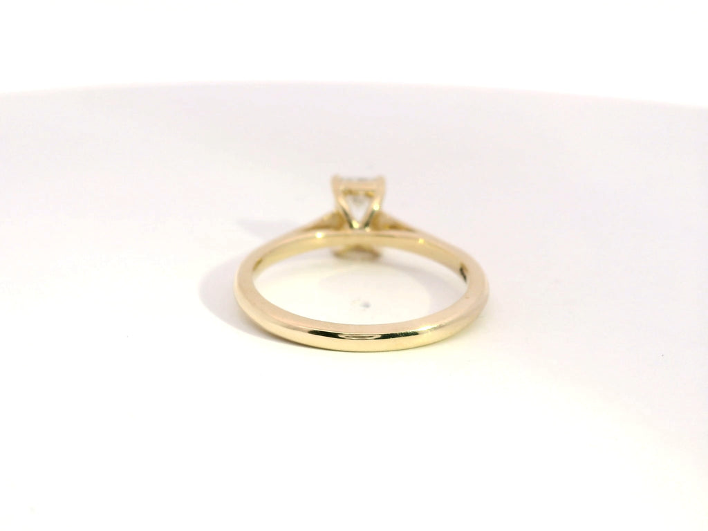 Anillo Emerald 0.91 cts Oro Amarillo 14k