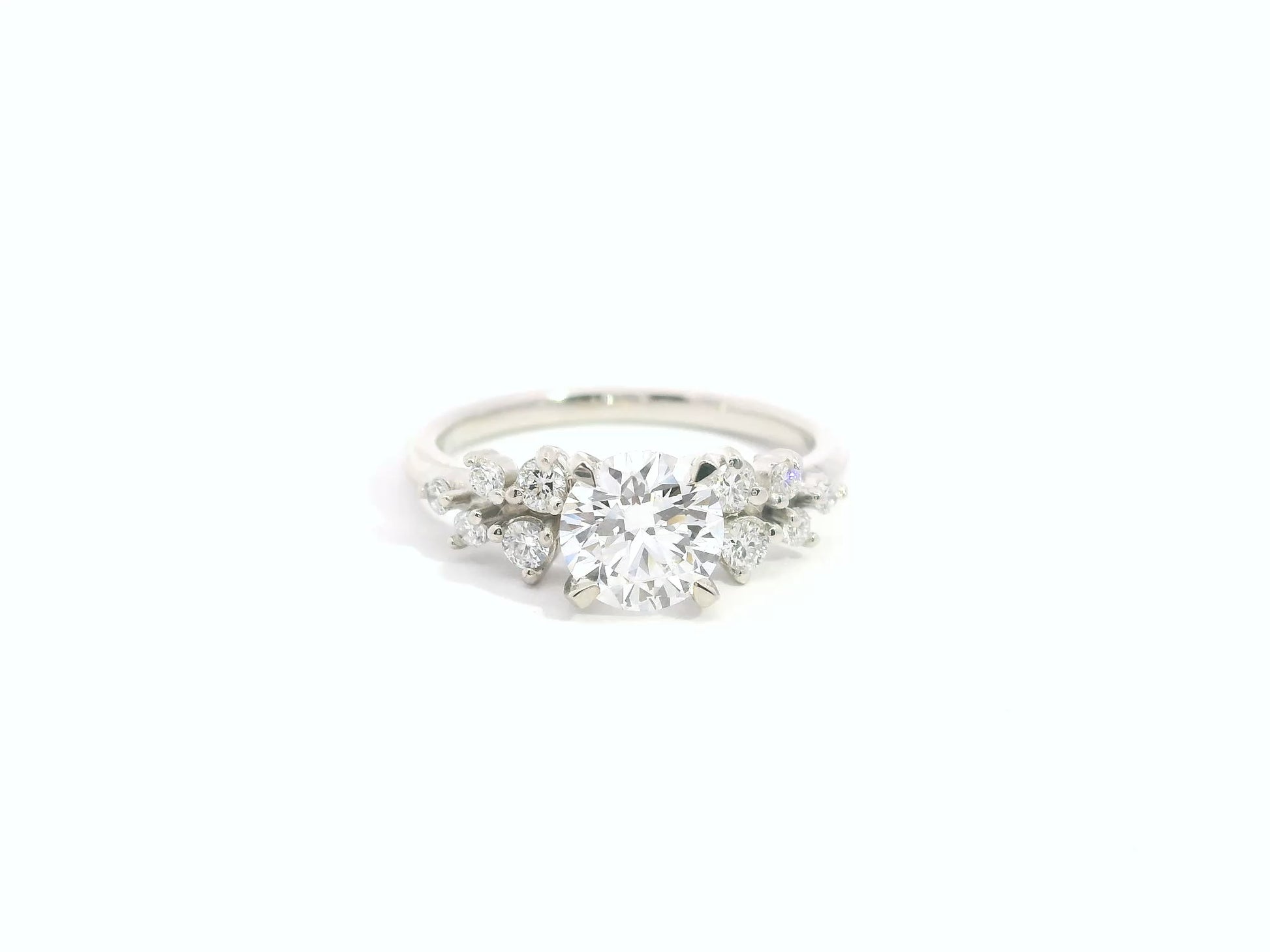 Anillo Brillante 0.96 cts con Churumbela Oro Blanco 14k