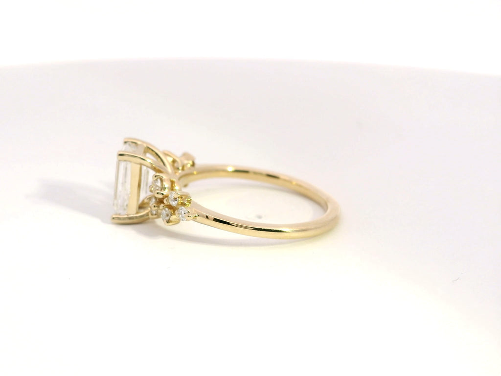 Anillo Emerald 1.44 cts con Churumbela Oro Amarillo 14k