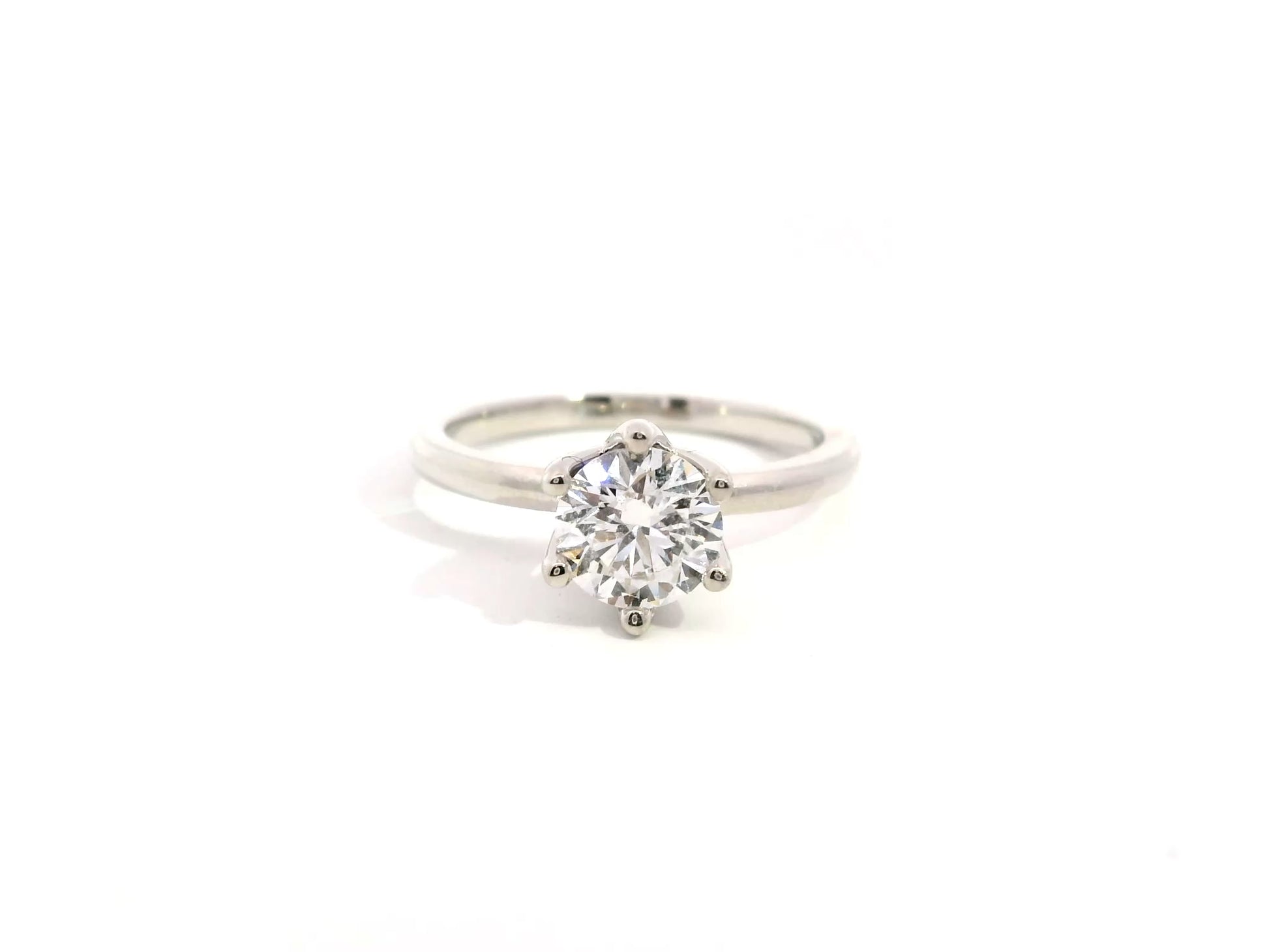 Anillo Brillante 0.94 cts Oro Blanco 14k