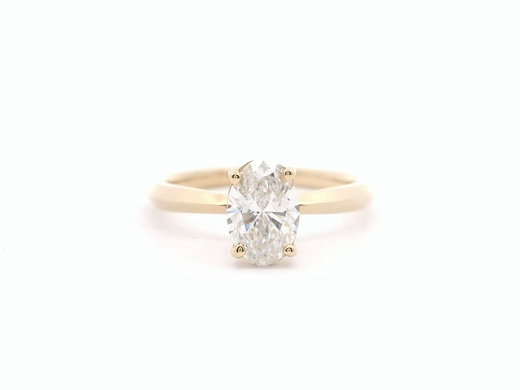 Anillo Oval 0.92 cts Oro Amarillo 14k