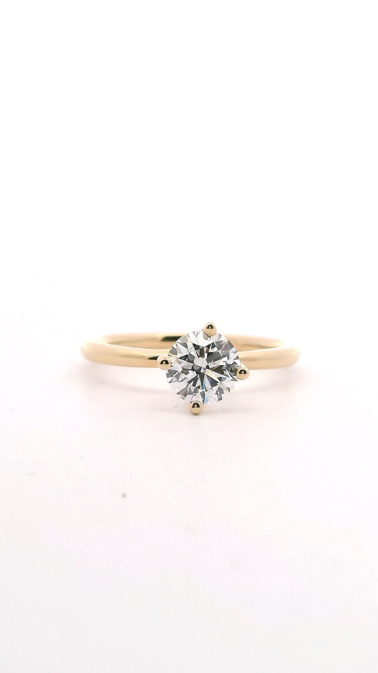 Anillo Brillante 0.87 cts Oro Amarillo 14k