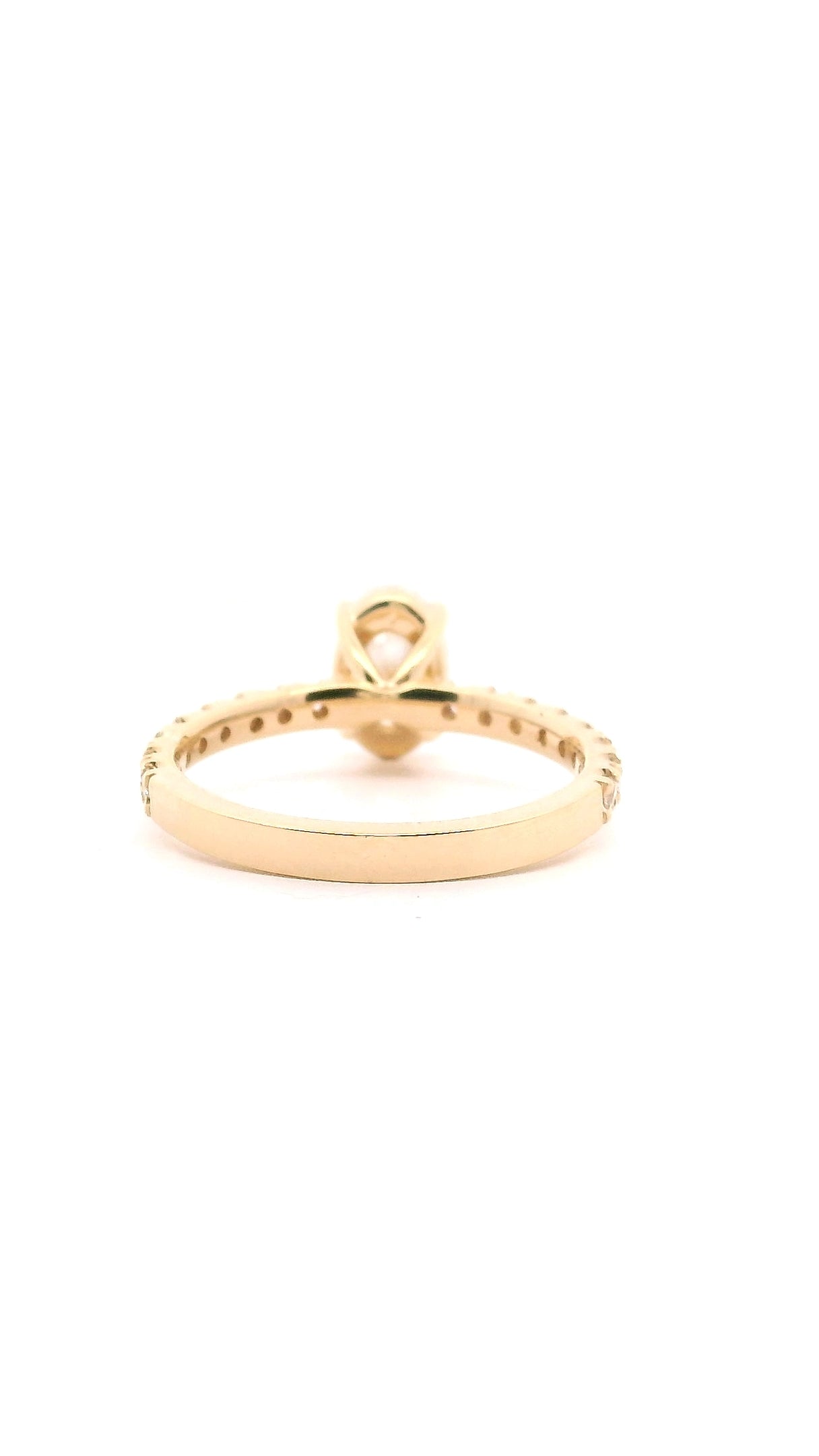 Anillo Oval 1.01 cts con Churumbela Oro Amarillo 14k
