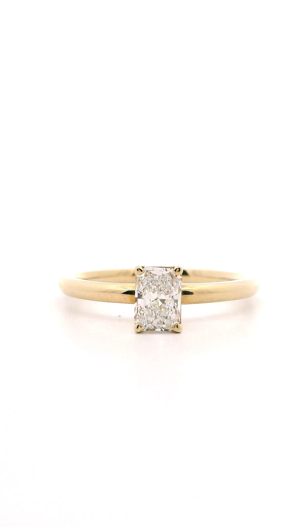 Anillo Radiant 0.48 cts Oro Amarillo 14k