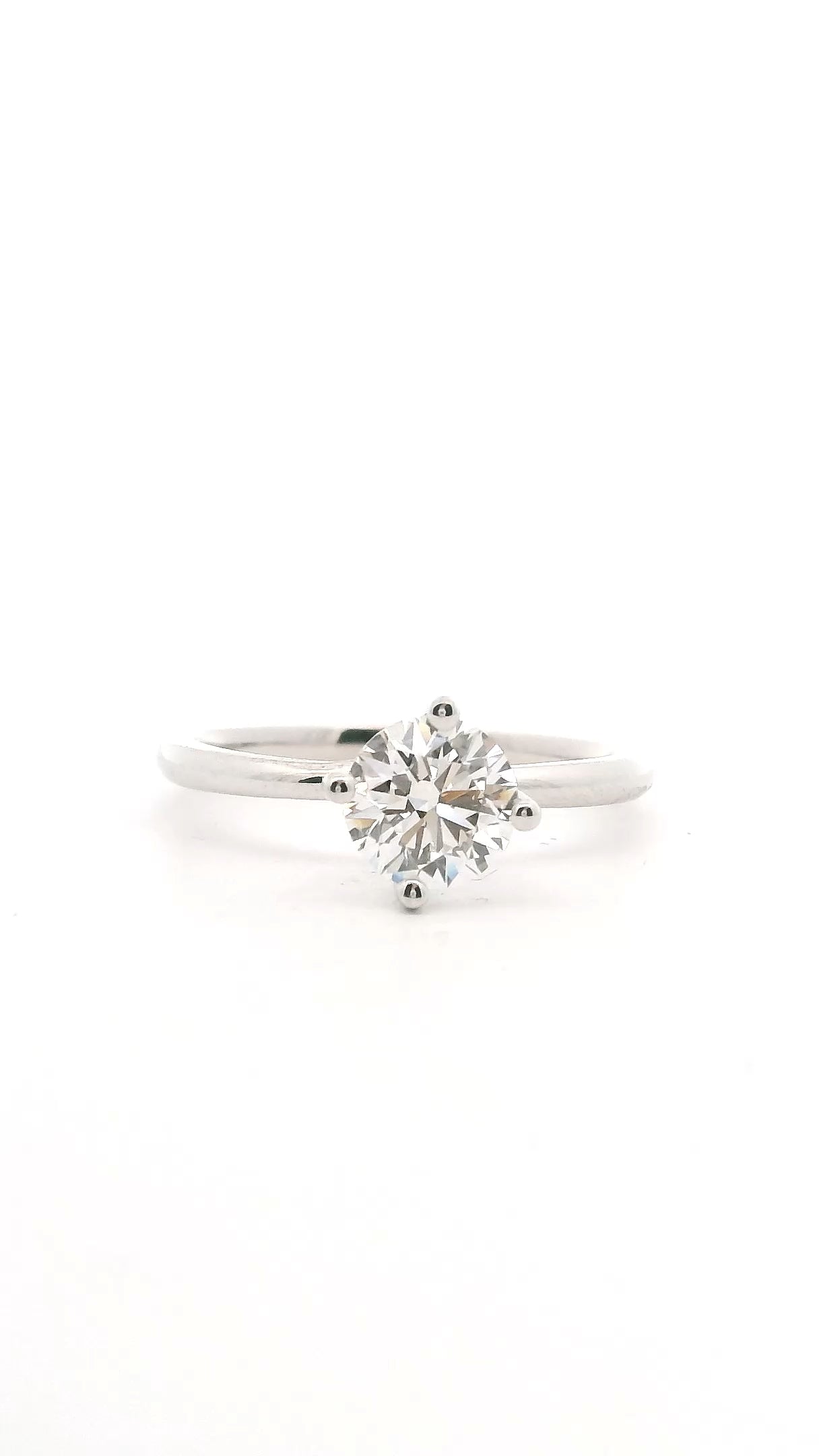 Anillo Brillante 0.94 cts Oro Blanco 14k