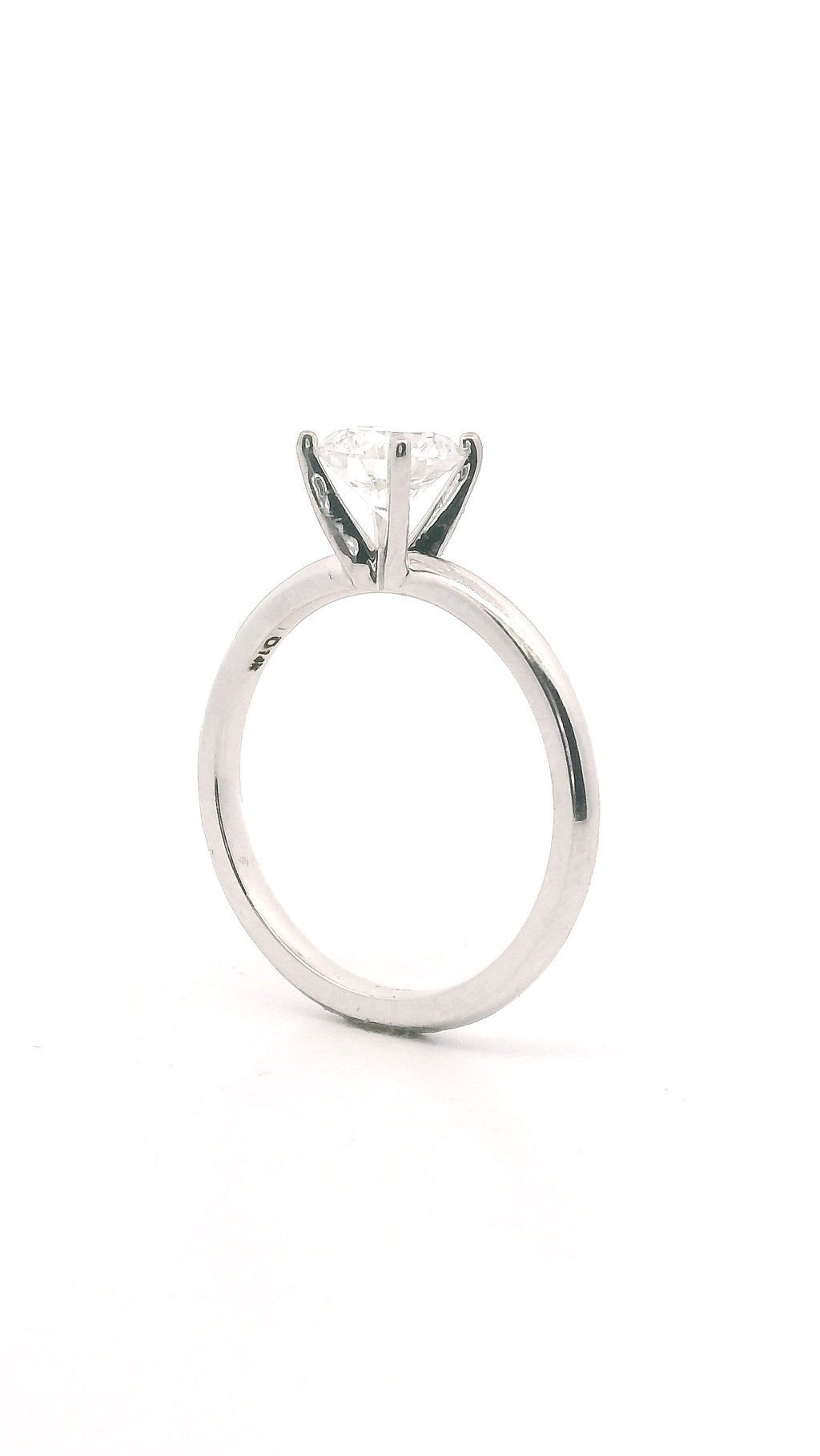 Anillo Brillante 0.8 cts Oro Blanco 14k