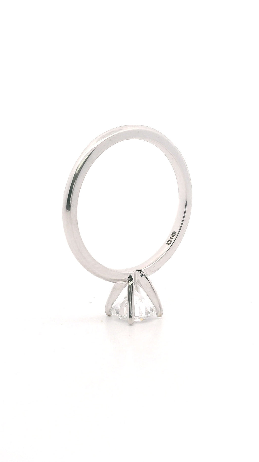 Anillo Brillante 0.89 cts Oro Blanco 14k