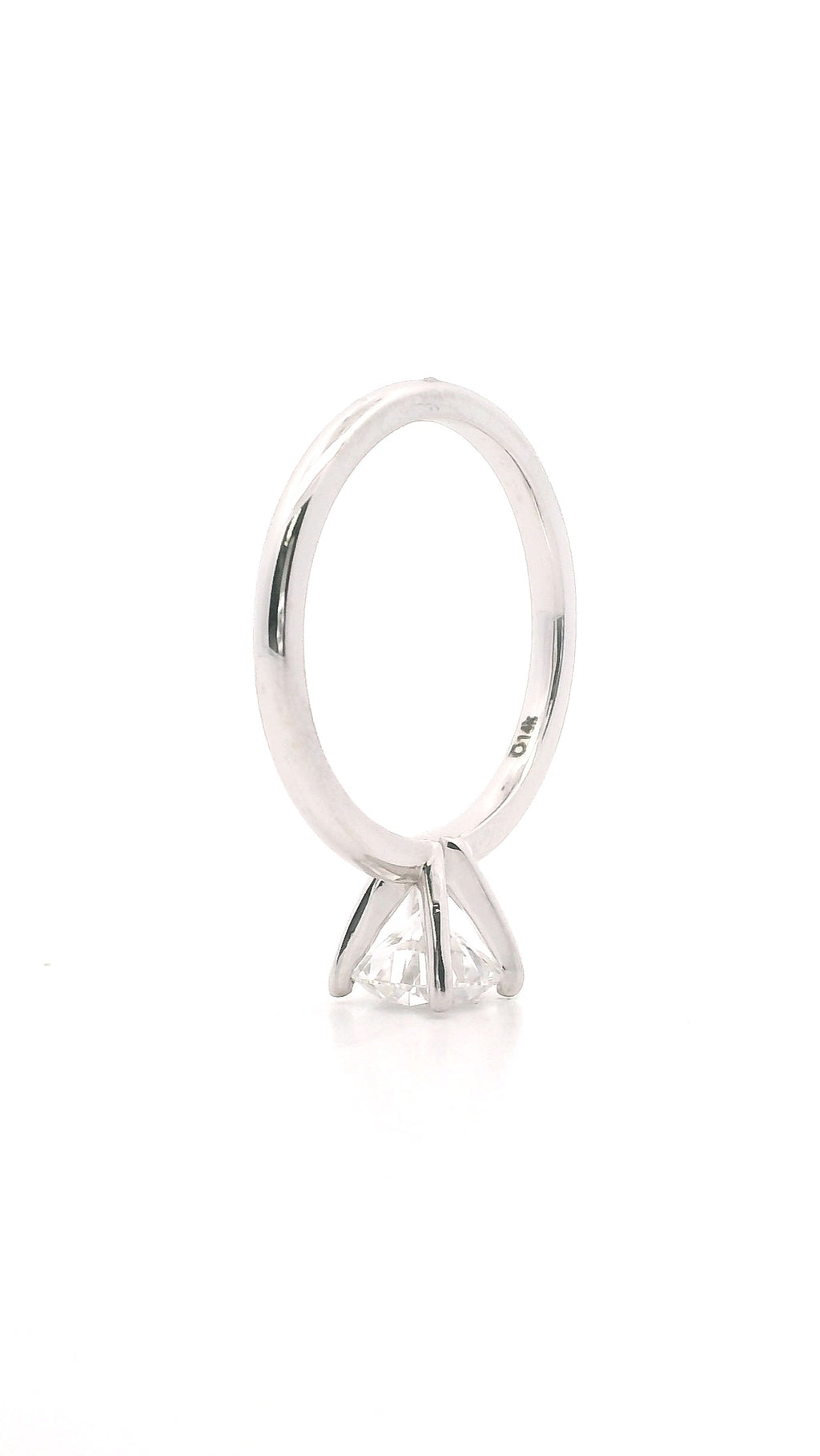 Anillo Brillante 0.58 cts Oro Blanco 14k