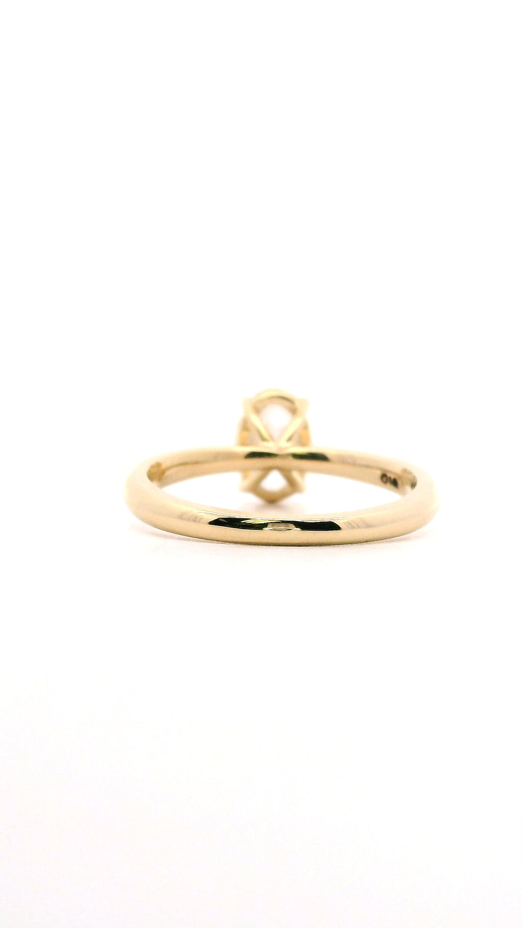 Anillo Oval 1.2 cts Oro Amarillo 14k