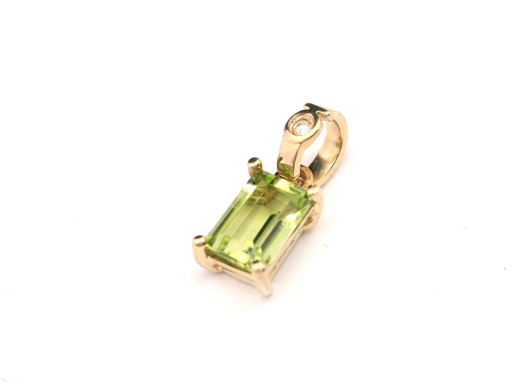 ✧ Agosto — Peridoto