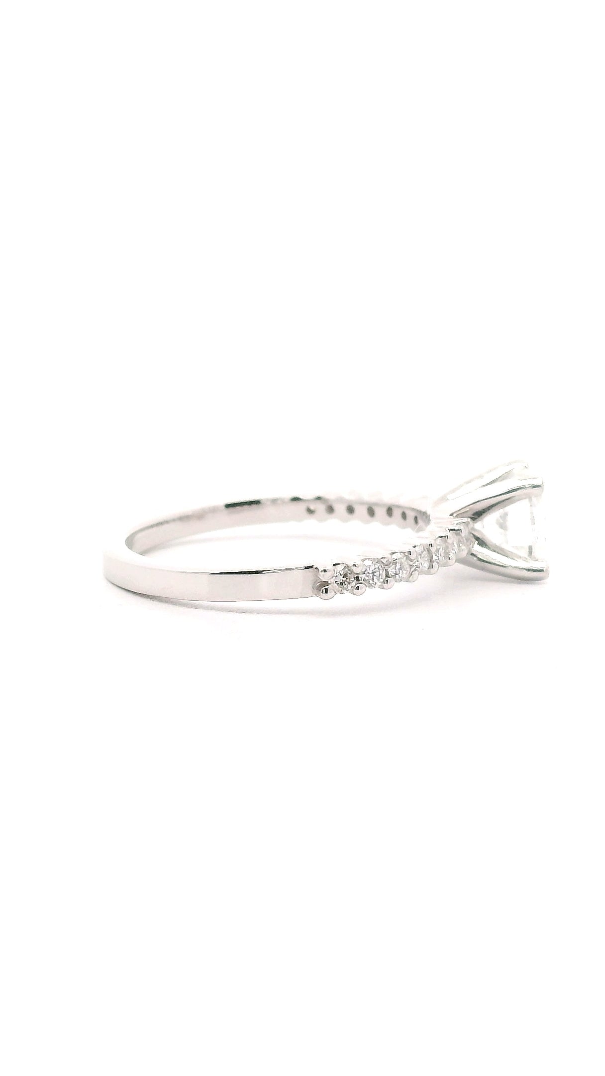 Anillo Brillante 0.86 cts con Churumbela Oro Blanco 14k
