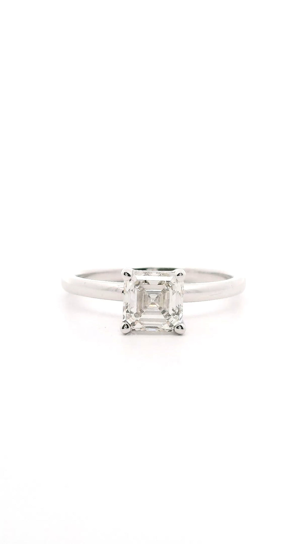 Anillo Asscher 1.01 cts Oro Blanco 14k