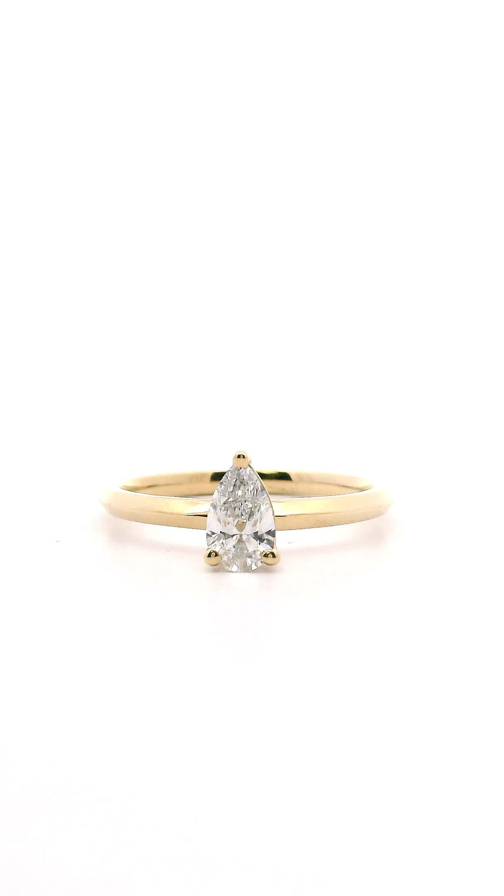Anillo Pear 0.41 cts Oro Amarillo 14k