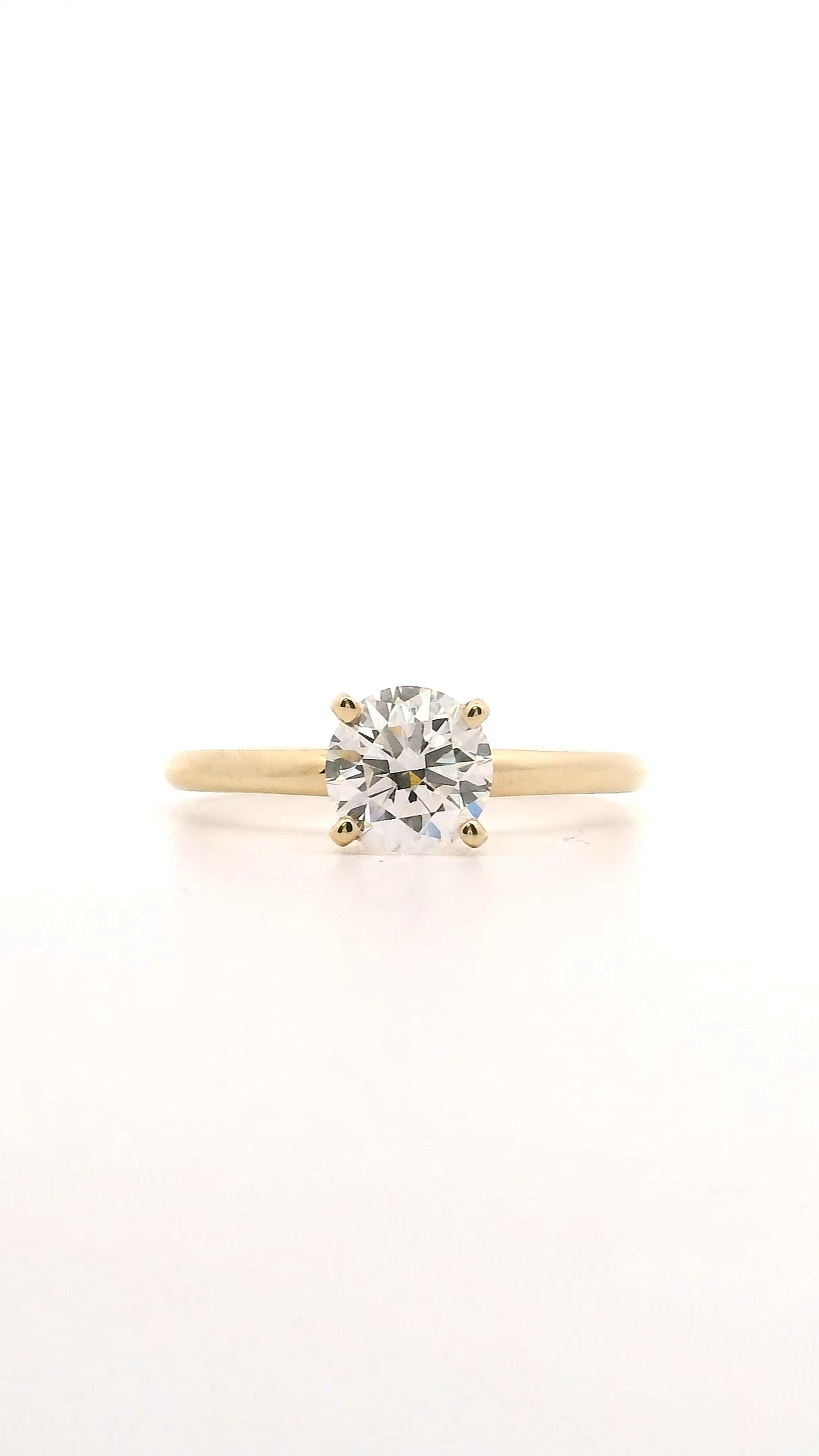 Anillo Brillante 0.93 cts Oro Amarillo 14k