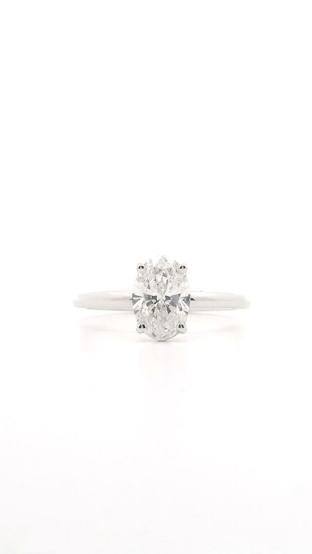 Anillo Oval 1.1 cts Oro Blanco 14k